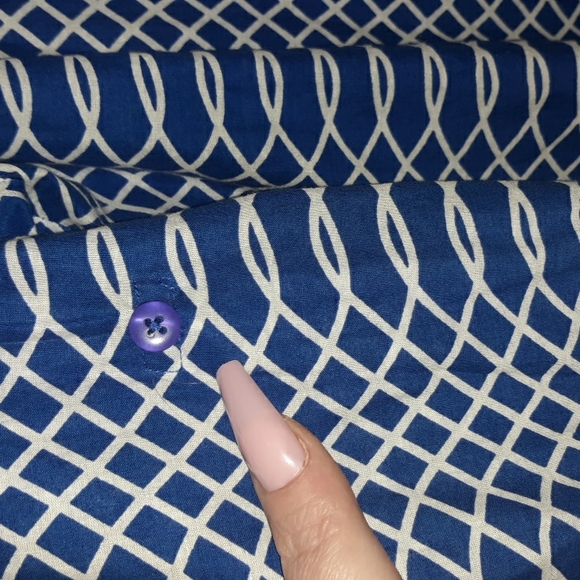 2for$10 long sleeve company One blue & white button Med. - Picture 8 of 8